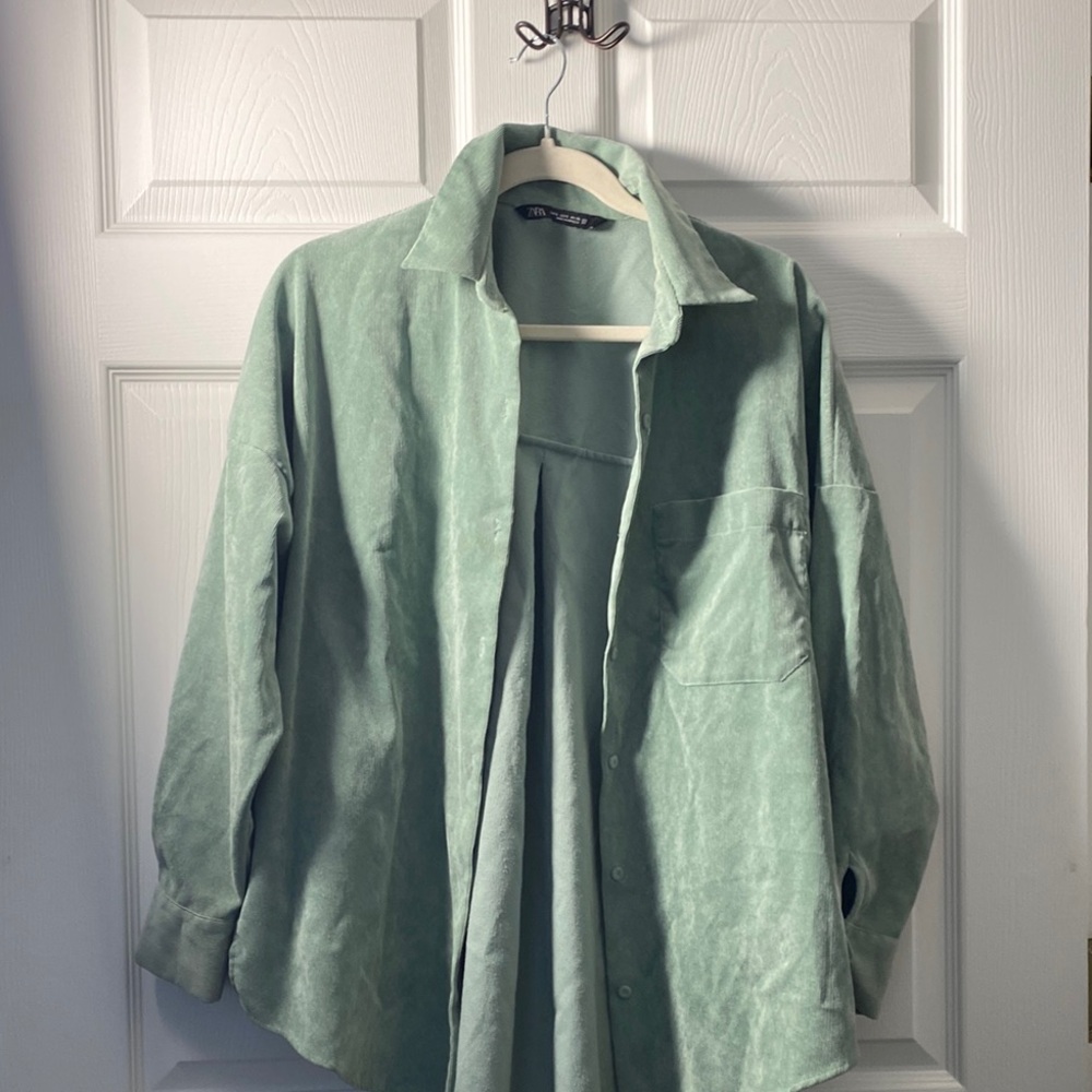 Zara Green Button-Up Shirt